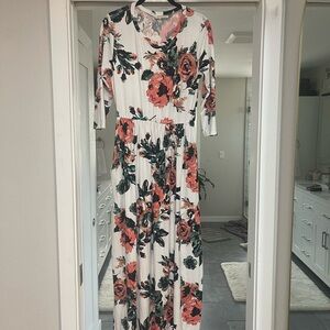 Jessakae Medium Floral Women's Dress - White with Coral and Green Accents